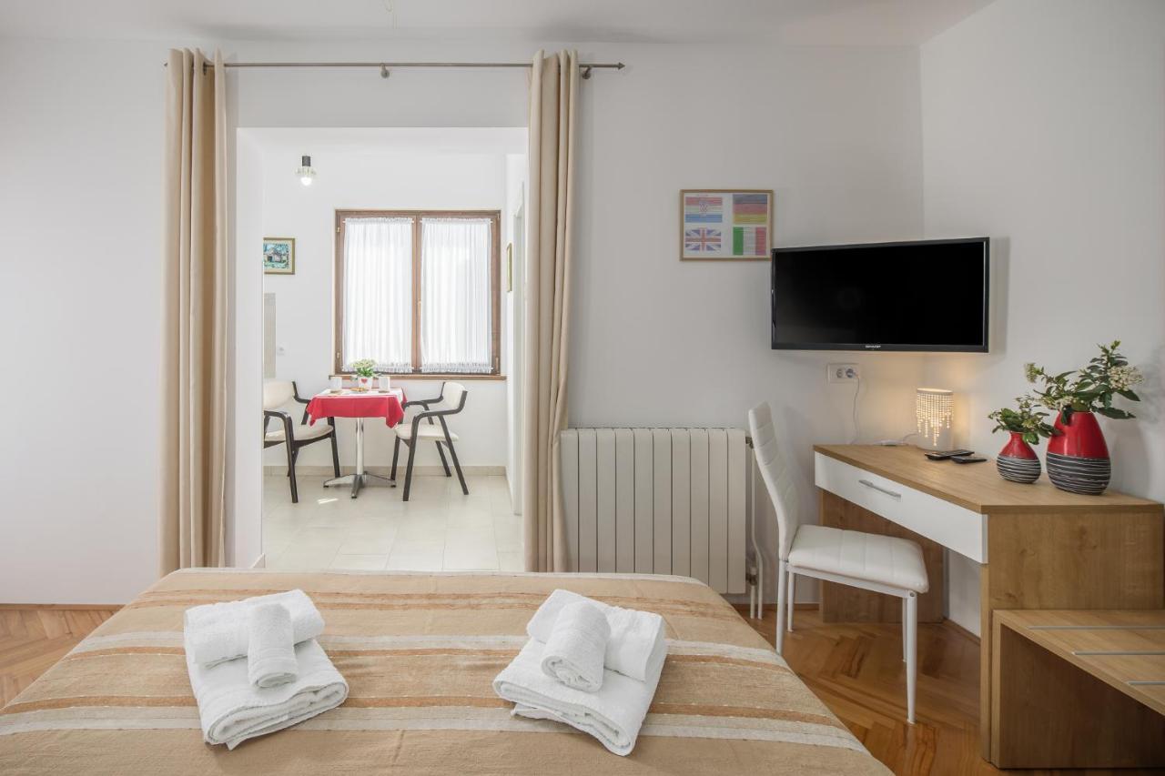Apartments Villa Katana Poreč Eksteriør billede