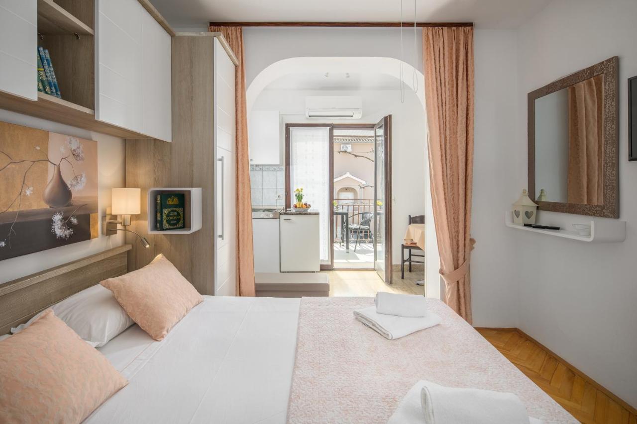 Apartments Villa Katana Poreč Eksteriør billede